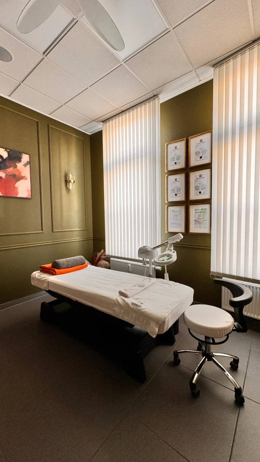 Kosmetikstudio Expert Berlin – professionelle Beleuchtung